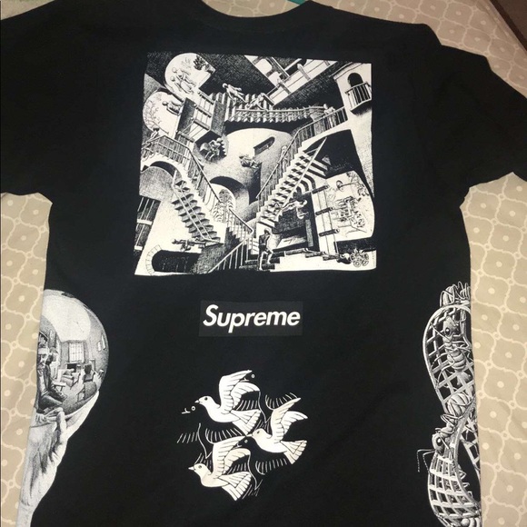 Supreme shirt - Picture 2 of 3